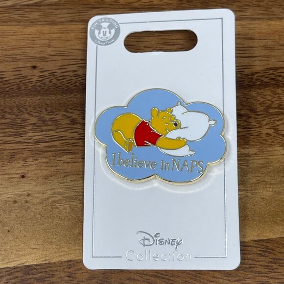 Disney Parks Pin Winnie The Pooh Pin I Believe In Naps - Picture 1 of 4